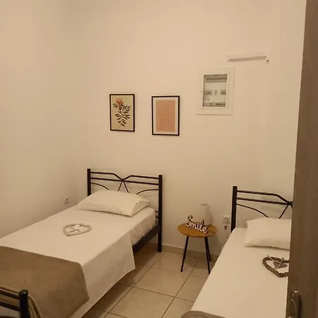 Konnie Seaside House 1 Diakopto